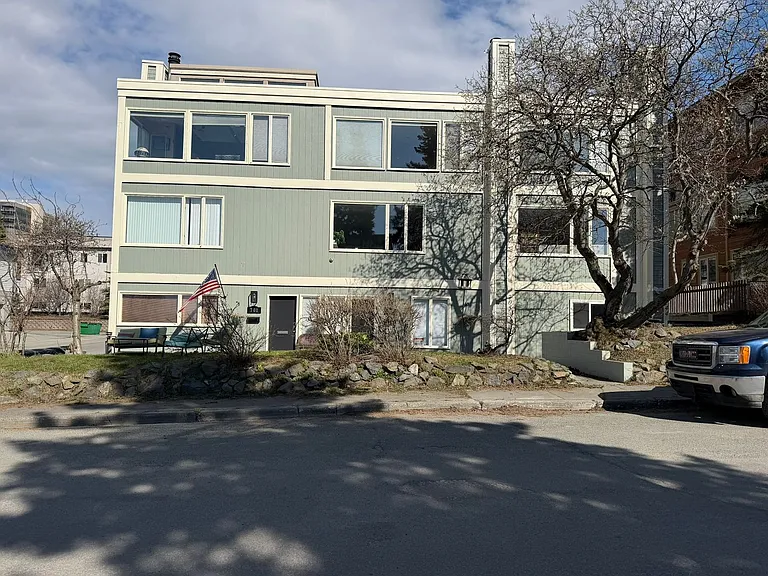 705 O St #D — Photo 20