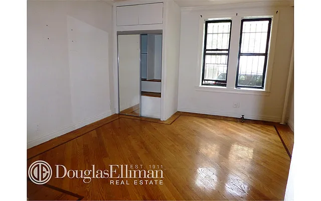 Rented by Douglas Elliman | media 27