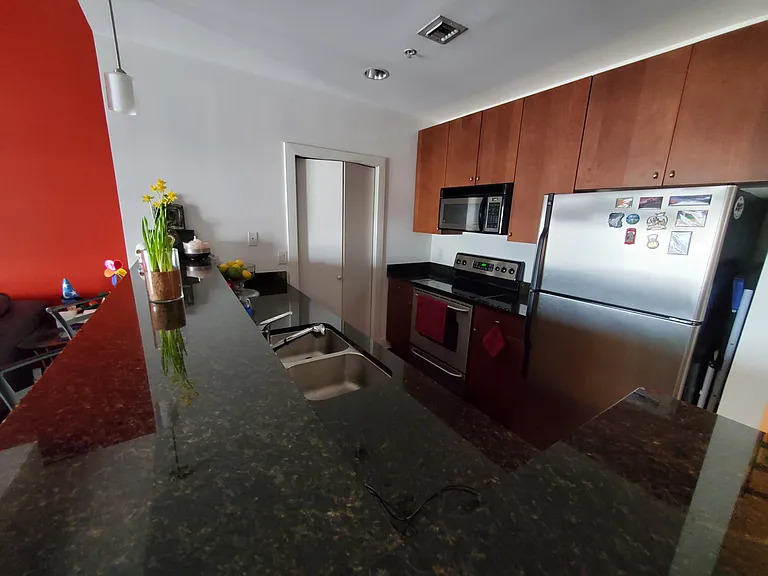 1010 Central Ave #121 — Photo 4