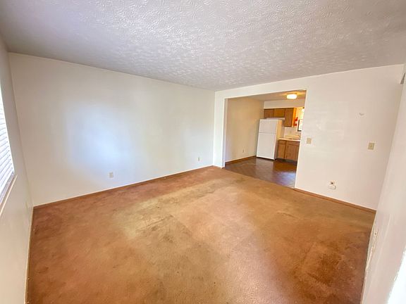 3rd image of 113 E Lane Ave #Cfbdff977