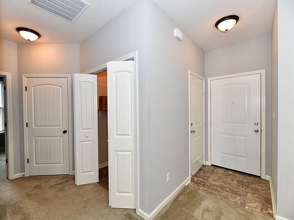 3rd image of 1337 Brookwood Cir