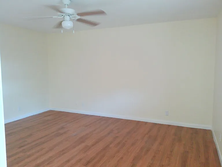 4610 Donegal Dr — Photo 16