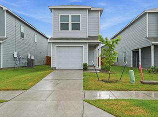 905 Blue Heron Dr, Princeton, TX 75407