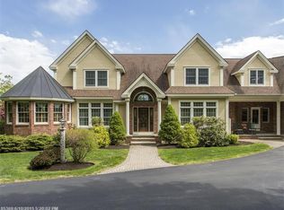 5 Inverness Rd, Falmouth, ME 04105