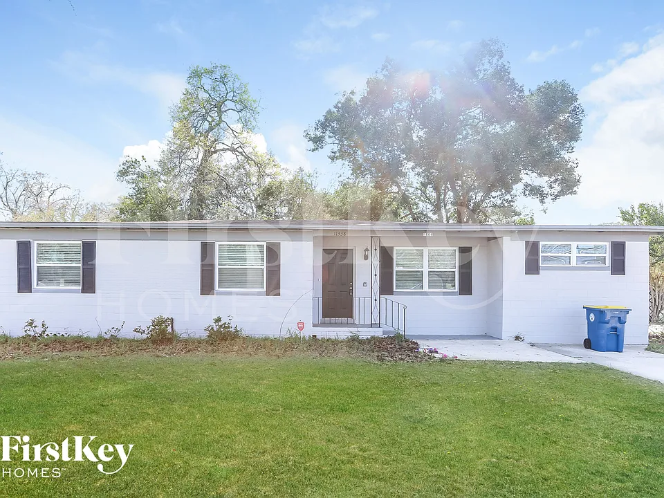 11338 Andrea Dr