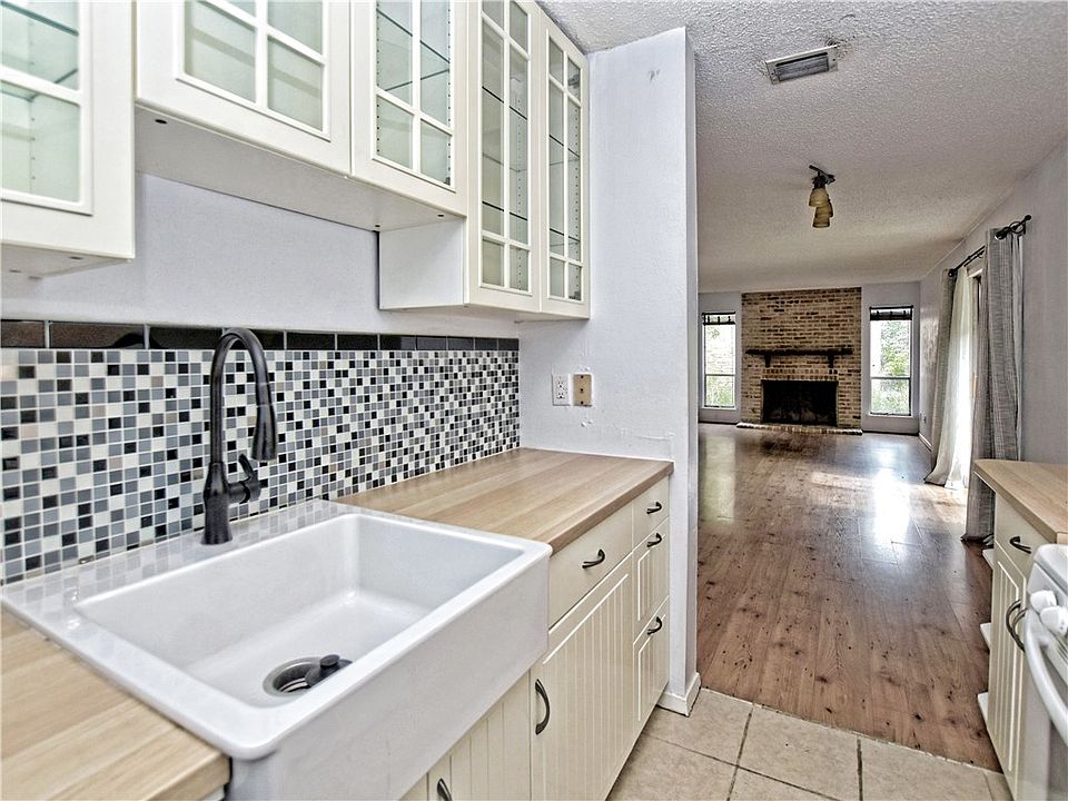 1st image of 3431 N Hills Dr APT 108