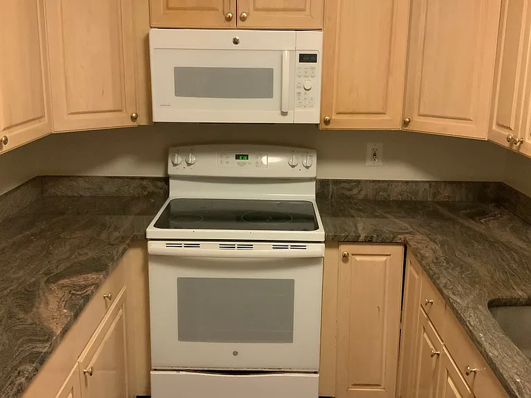 7640 Provincial Dr #101 — Photo 9