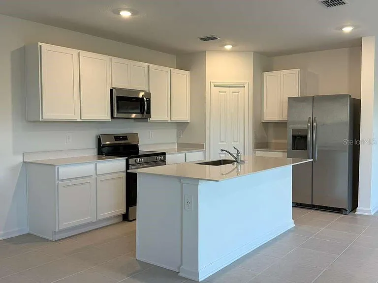 3367 Alexander Dr — Photo 4