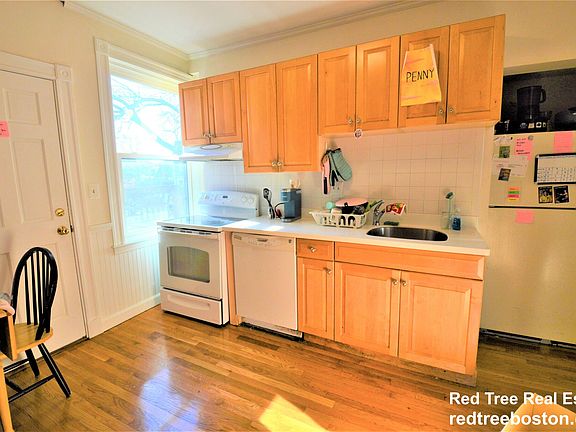 2nd image of 6 Colliston Rd