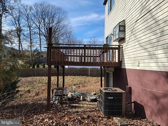 4th image of 302 Gallimore Dr