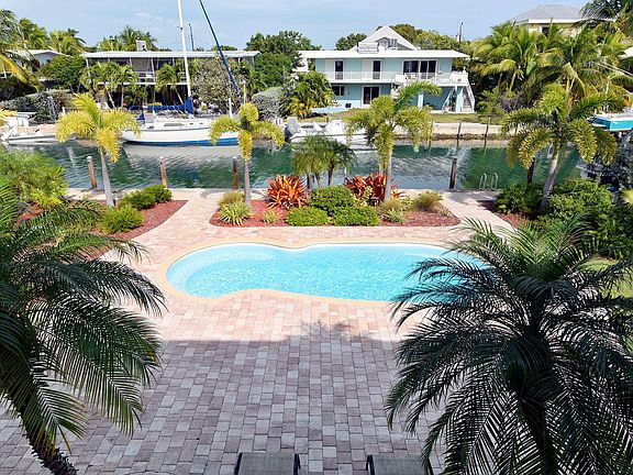 2nd image of 169 Ocean Dr
