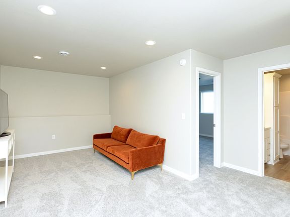 5th image of 1271 Jill Dr W