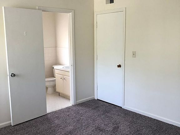 5th image of 310 N Hite Ave #10
