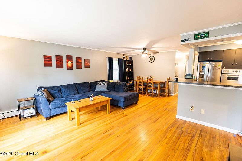 5th image of 41 Webster Avenue