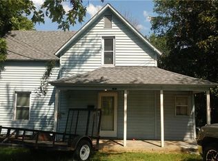 1417 S 4th St, Rogers, AR 72756