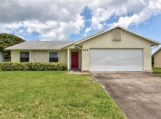 869 Barber St, Sebastian, FL 32958