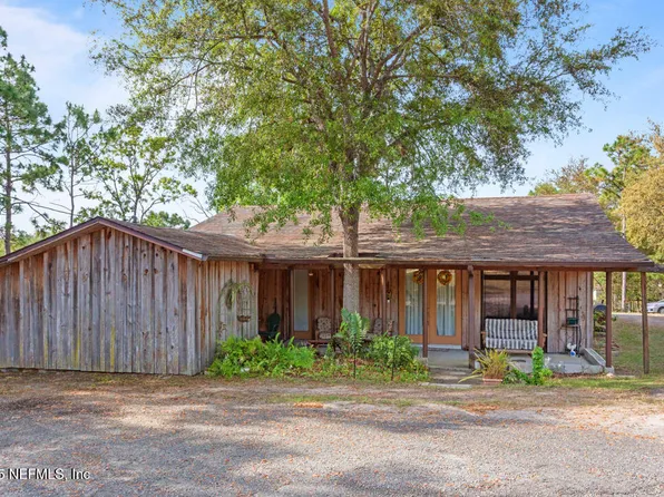 335 S CAROLINA Street, Hawthorne, FL 32640