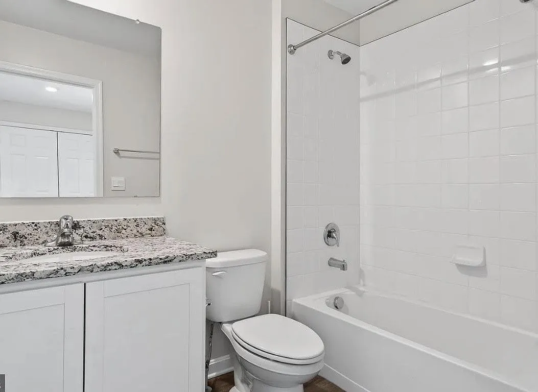 3 bed, 3.0 bath, 1500 sqft, $1,750 — Photo 4