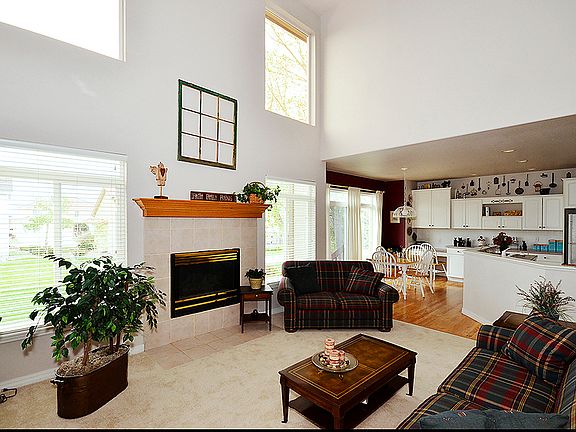 4th image of 2509 Craycroft Dr