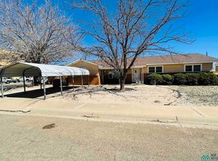 908 19th St, Eunice, NM 88231