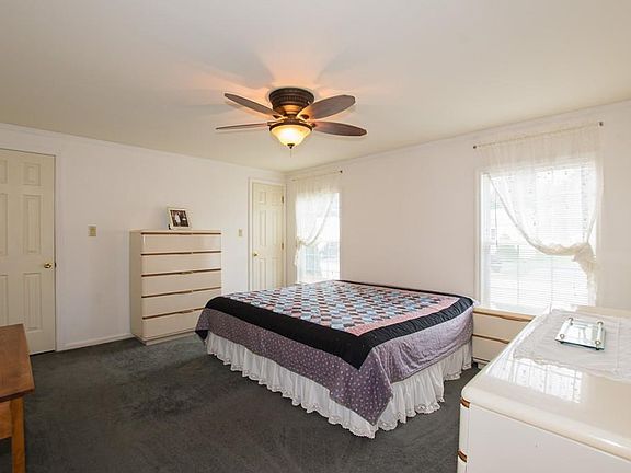 5th image of 8 Fieldwood Dr