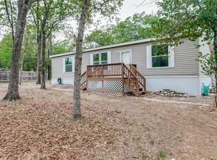 1749 Bonnie Ct, Azle, TX 76020