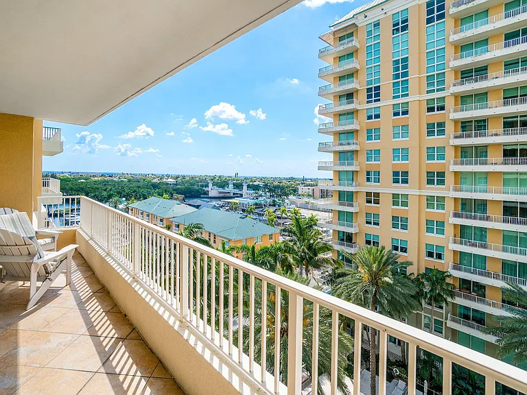 700 E Boynton Beach Blvd #803 — Photo 38