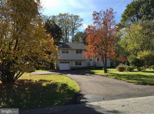 91 Sycamore Ln, Skillman, NJ 08558