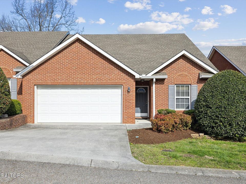 1st image of 3255 Thomas Hill Way