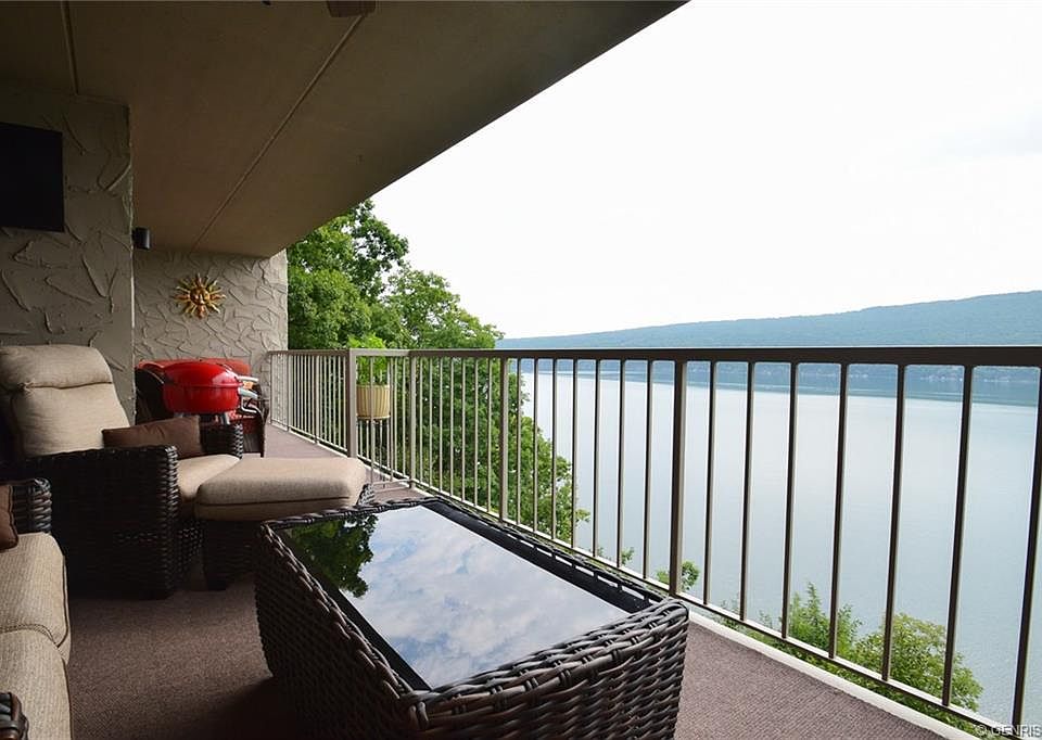 1st image of 141 Cliffside Dr