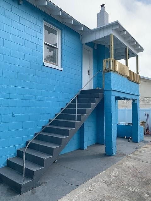1st image of 2111 8th Ave N #2