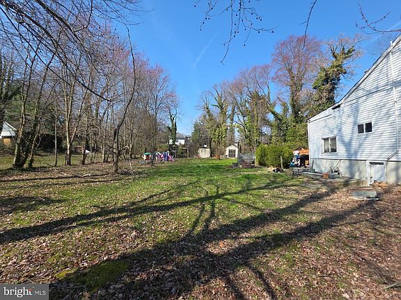 3rd image of 44 Highland Ave
