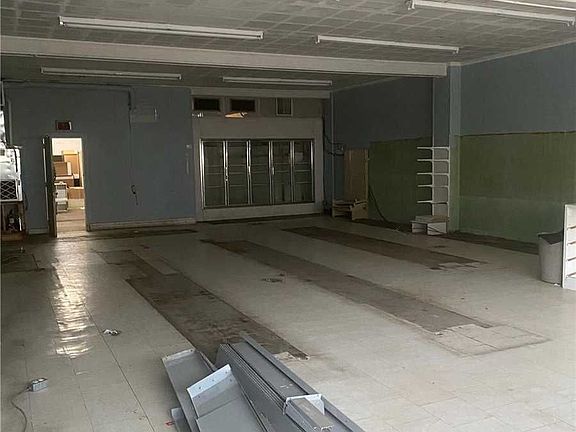 3rd image of 108 King St #106