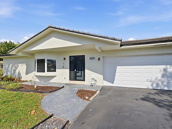 4th image of 8555 NW 25th Pl