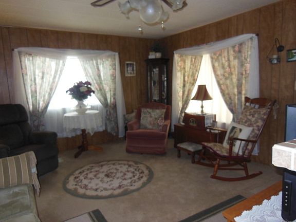 2nd image of 7733 E Glade Ave