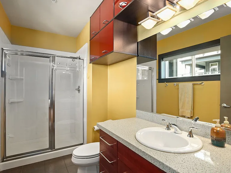 655 Crockett St #B201 — Photo 8