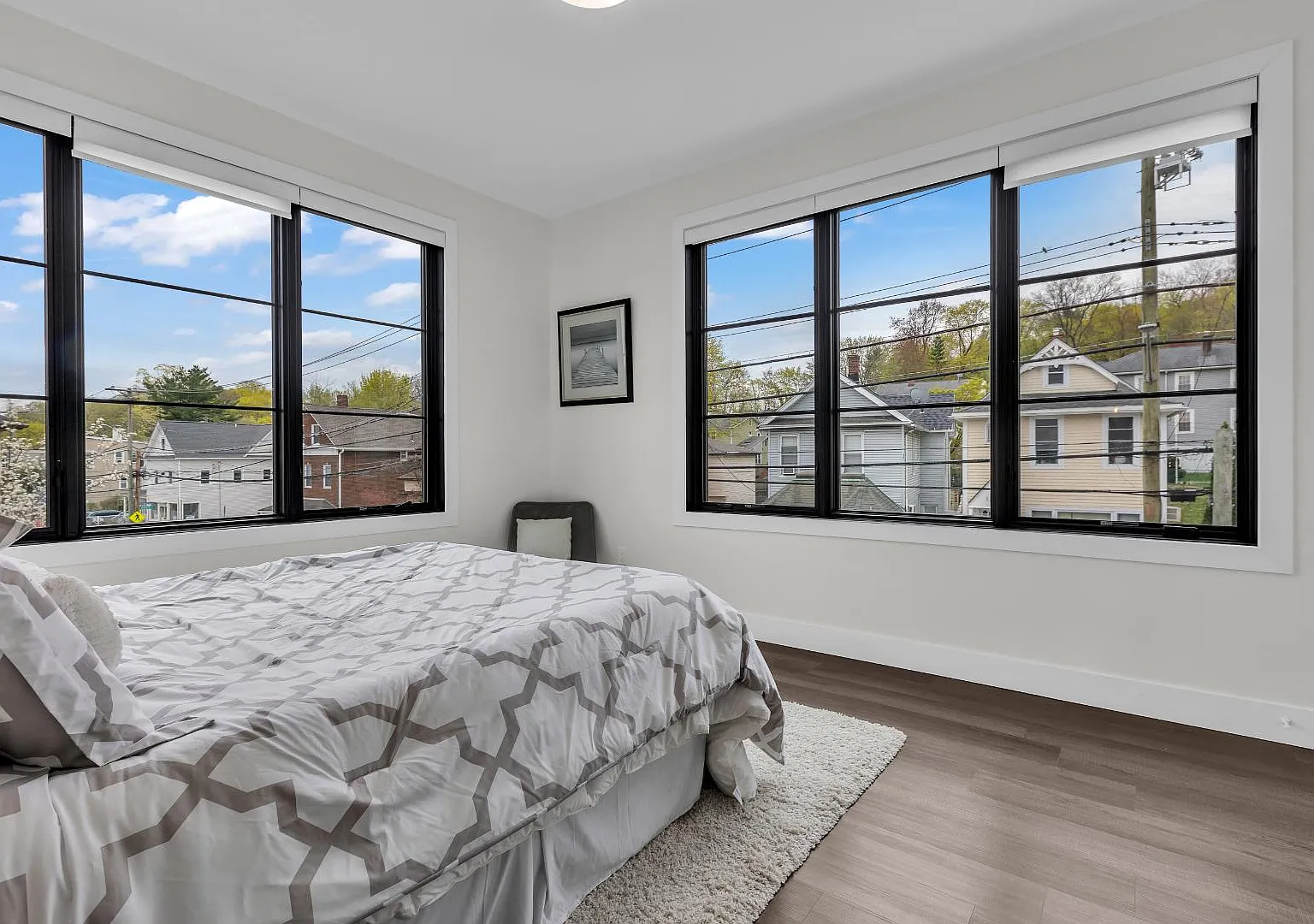 185 Ashford Ave - Unit 9 — Photo 2