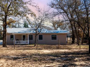 708 Turkey Hollow Rd, Luling, TX 78648