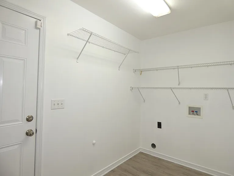 1712 Bay Pine Cir — Photo 24