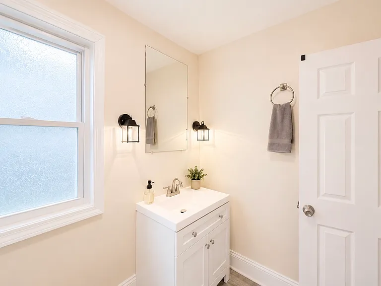 110 Ledger St #1 — Photo 11