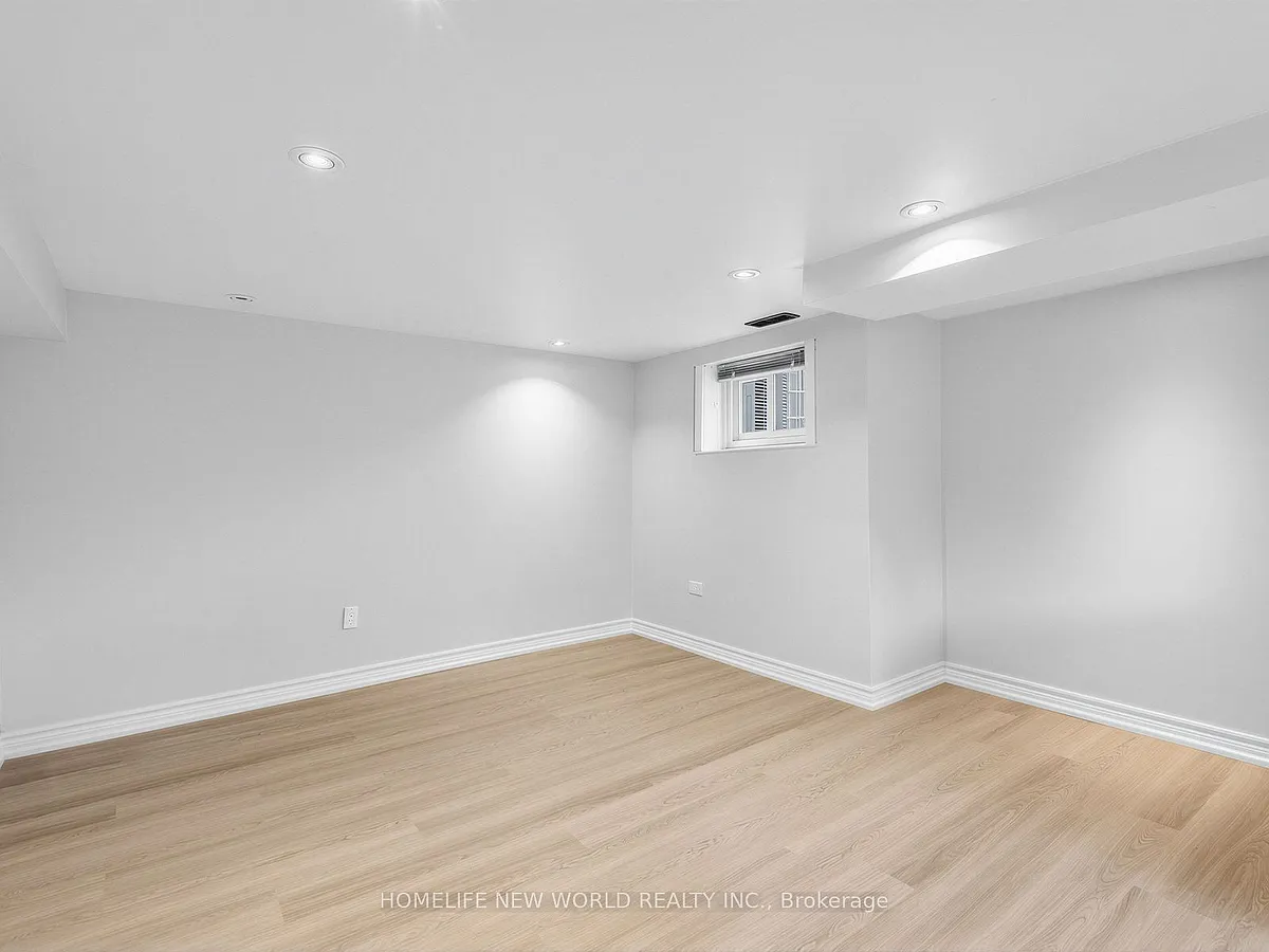 Building Photo - 41 Binswood Ave #LOWER