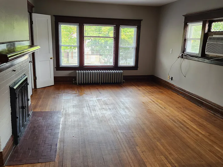 1316 Michigan Ave #2 — Photo 4