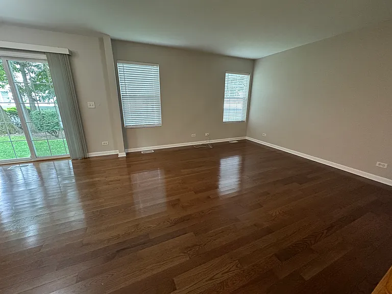 2399 Stoughton Cir #2399 — Photo 4