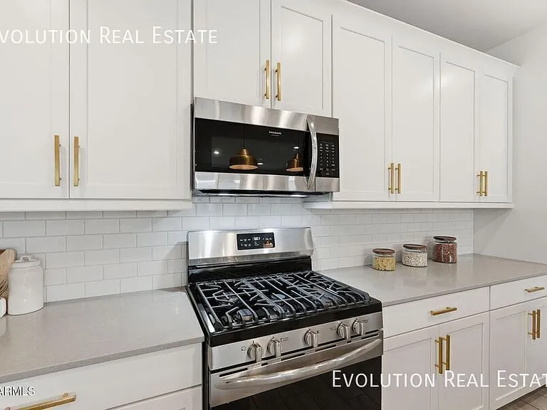 6627 S Abbey Ln — Photo 7
