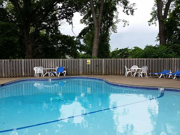 2nd image of 4001 Heritage Hills Dr APT 211