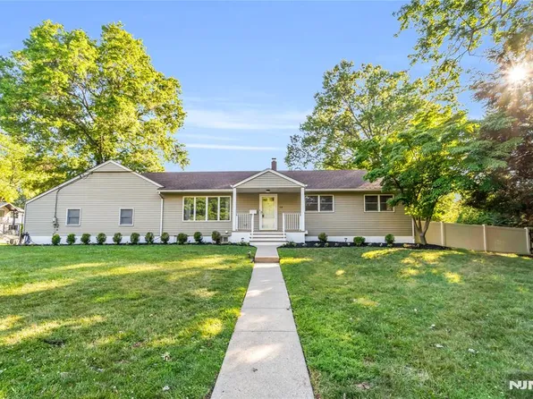 68 Bluefield Ave, Harrington Park, NJ 07640