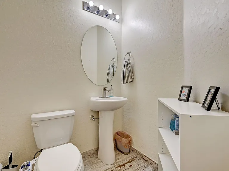 6363 Amelia Ridge Ave — Photo 14