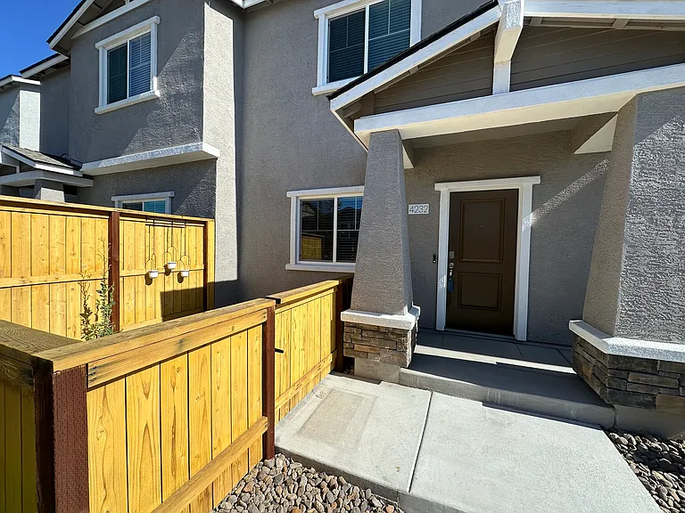 4232 Fawnridge Pl — Photo 1