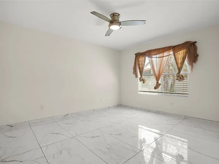 2443 White Lilly Dr — Photo 16
