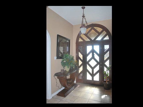 Entry/Foyer
